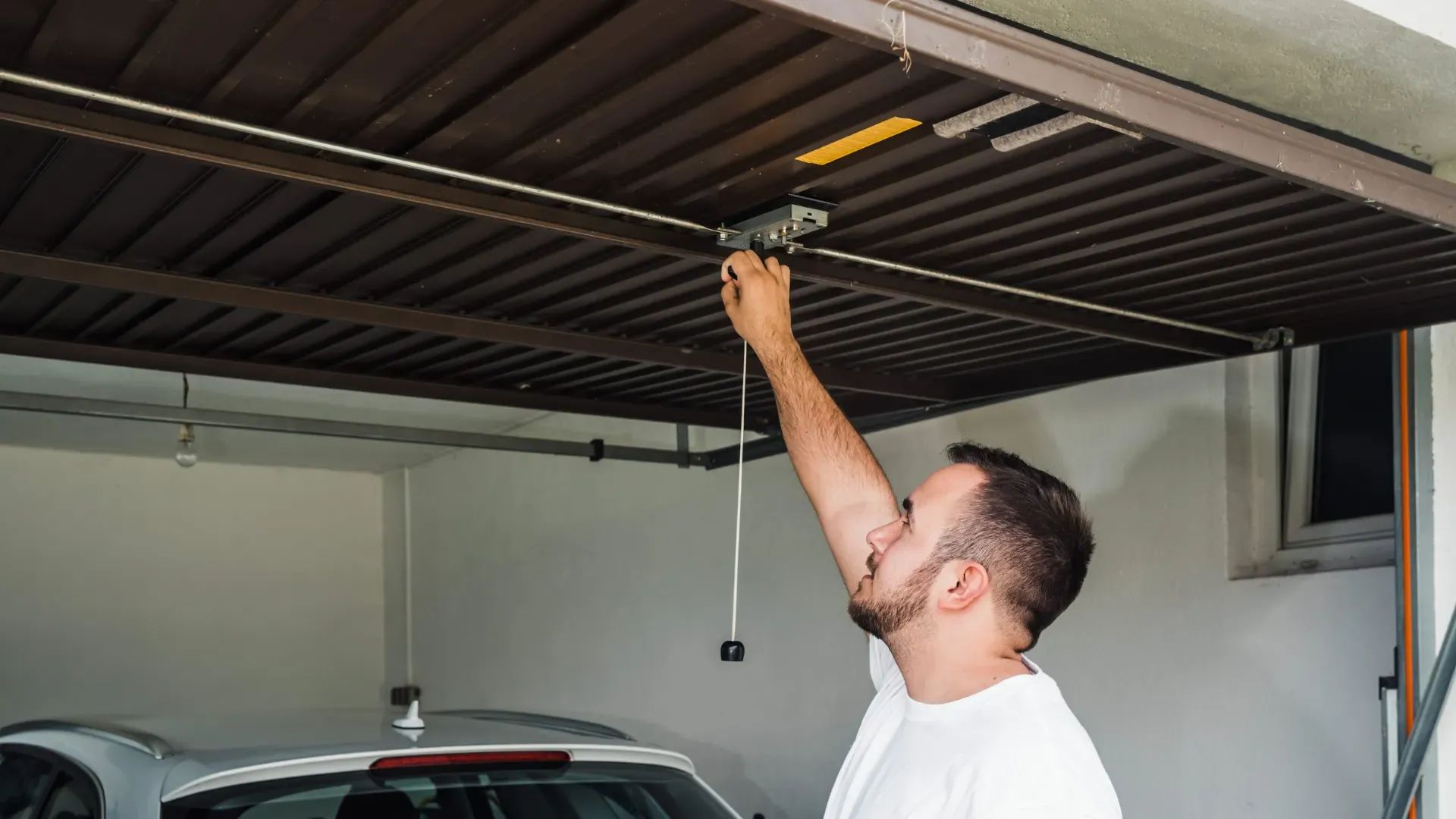 Choosing the Right Garage Door Lubricant